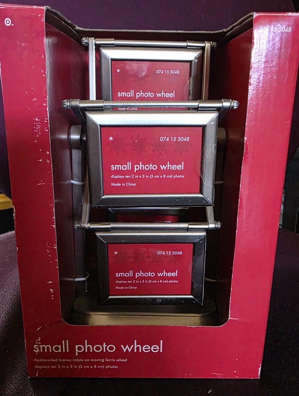 Small Photo Wheel Rotating Frame - Silver
